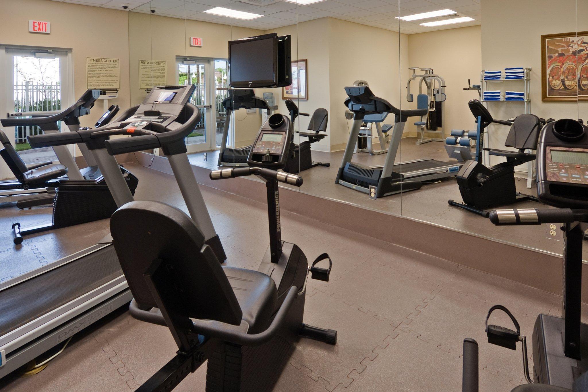 Holiday Inn Express & Suites Miami Kendall By Ihg Country Walk Dış mekan fotoğraf