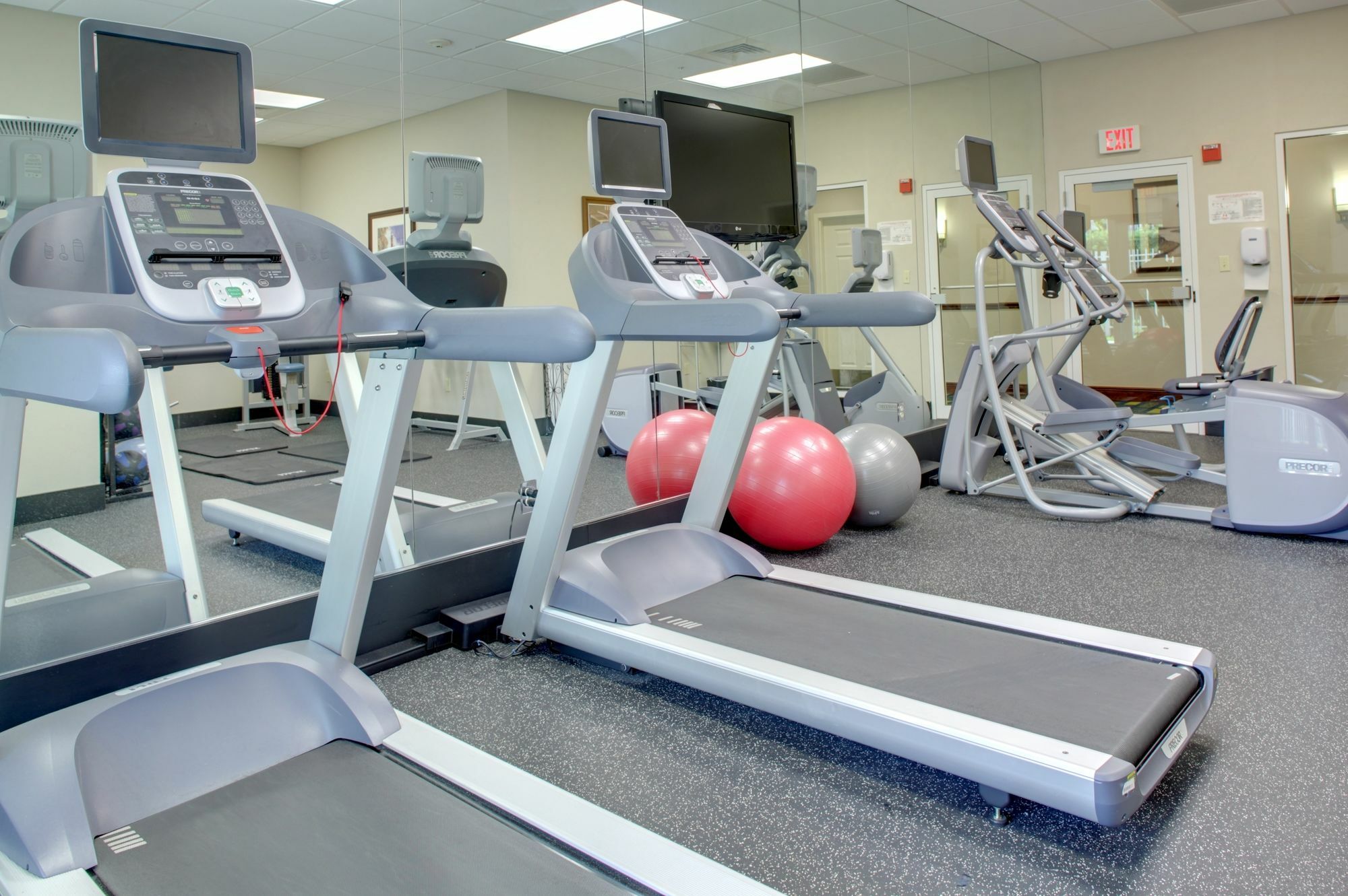 Holiday Inn Express & Suites Miami Kendall By Ihg Country Walk Dış mekan fotoğraf