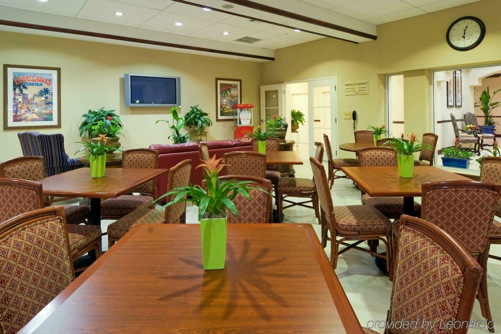 Holiday Inn Express & Suites Miami Kendall By Ihg Country Walk Dış mekan fotoğraf